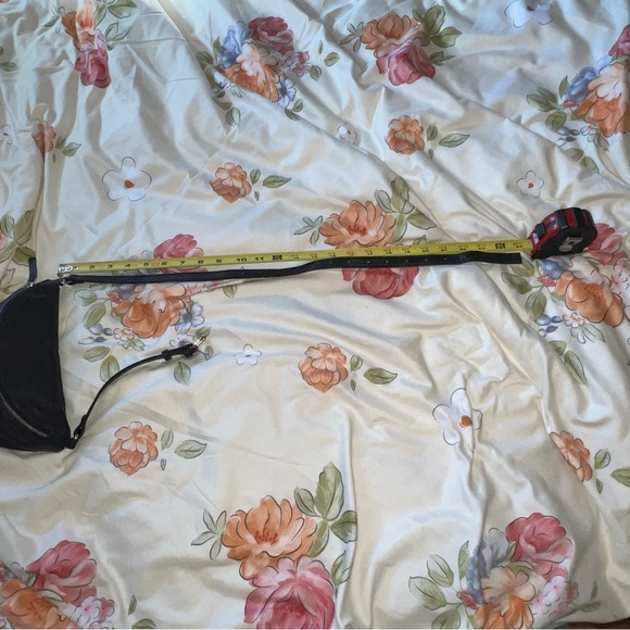 ASOS Black Leather Belt Bag - Picture 6 of 9